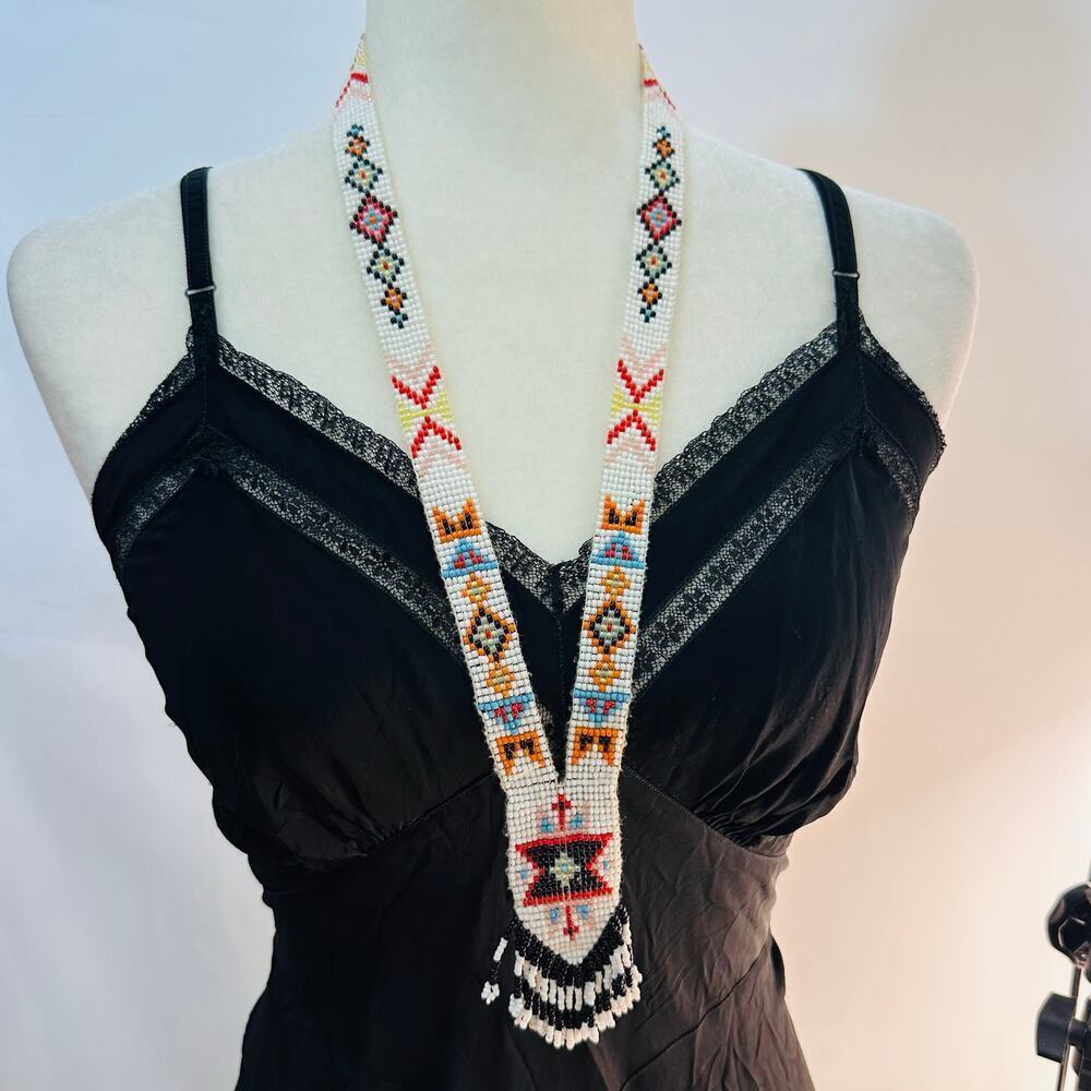 Vintage 1980’s Native American Style Beaded Statement Necklace